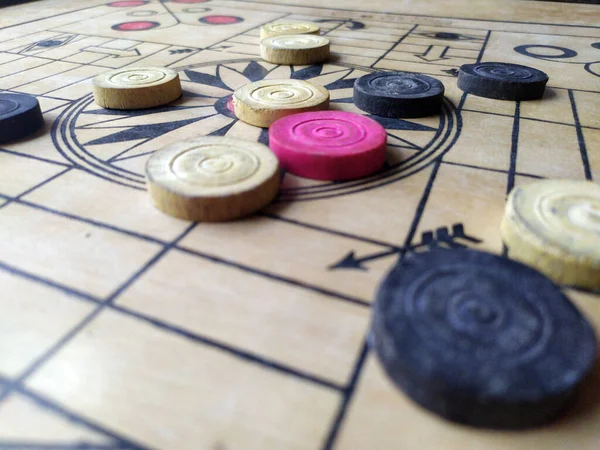 Carrom Board Karrom Carrom Men Queen Gros Plan — Photo