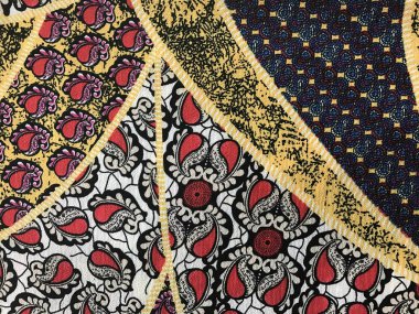 batik arka plan üzerinde güzel renkli çiçekler