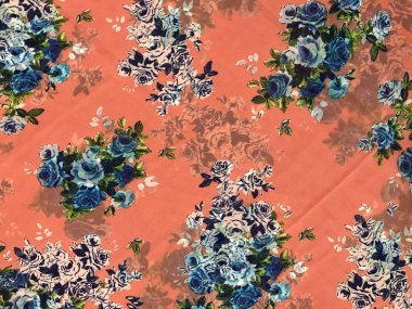 batik arka plan üzerinde güzel renkli çiçekler