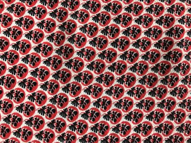 batik arka plan üzerinde güzel renkli çiçekler 