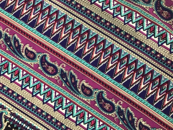 Beau motif fleurs sur batik fablic — Photo