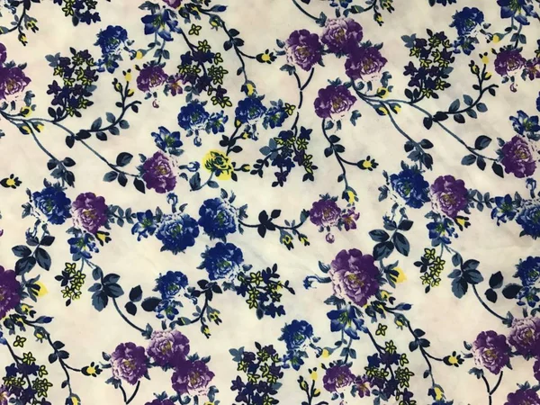 Batik fablic güzel desen çiçekler