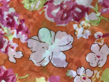 batik arka plan üzerinde güzel renkli çiçekler 