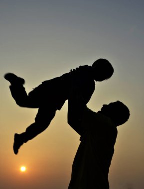 Baba ve oğul çok güzel silueti