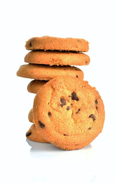 Chocolate Chip Cookie auf Weiß — Stockfoto