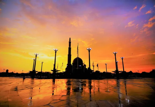 Мечеть Путра Является Главной Мечетью Путраджая Знаменитый Ориентир Малайзии — стоковое фото