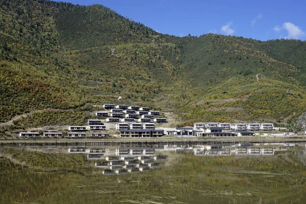 Hotel Perto Napa Hai Reserva Natural Lago Planalto Shangri Yunnan — Fotografia de Stock