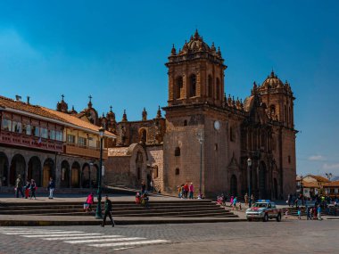 Ana Meydan (Plaza de Armas). Barok tarzında katedralin yan görüntüsü. Cusco Şehri, Peru 