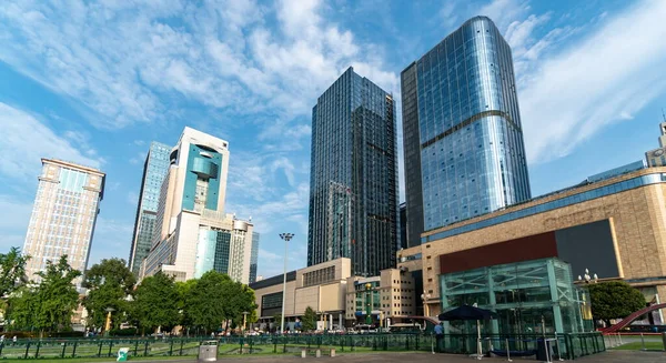 Drapacze Chmur Budynki Centrum Finansowego Otaczają Główny Plac Tian Miasto — Zdjęcie stockowe