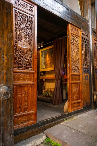 Decoração Requintada Entrada Uma Antiga Loja Comerciantes Porta Tradicional Chinesa — Fotografia de Stock