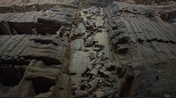 Шлях Розбитими Воїнами Теракоти Підлогу Залишки Руїн Археологічному Місці Мавзолей — стокове фото