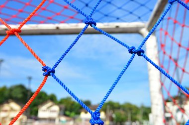 Yeşil sahada gol sonrası, yeşil fi beyaz çizgi futbol köşesi