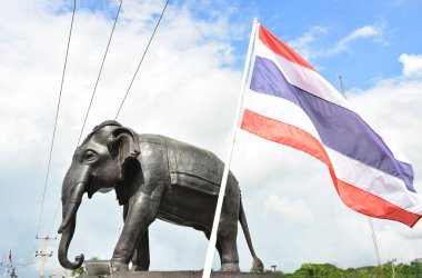 Rayong Tayland 06 Haziran 2019 Piemphong Sarn Köprüsü. Siyah Elepha
