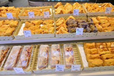 Rayong Tayland 24 Temmuz 2019 Lezzetli börekler sal için hazırlanır