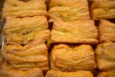 Rayong Tayland 24 Temmuz 2019 Lezzetli börekler sal için hazırlanır