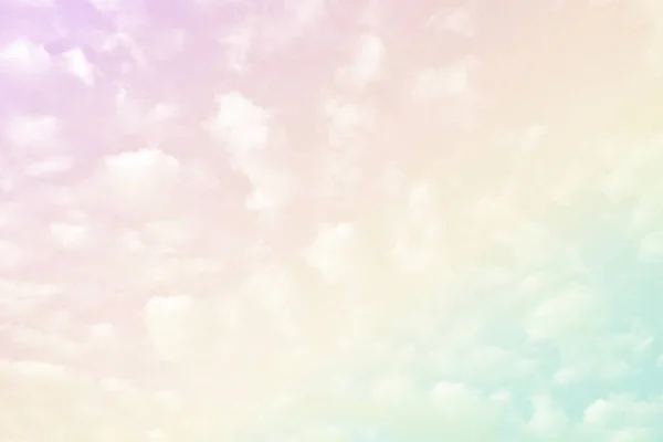 Ciel et nuage avec fond pastel coloré . — Photo