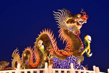 Nakhon sawan Tayland şehri 30 Aralık 2019 Kimliği belirsiz turistler Çin Yeni Yıl Fener Festivali 'ne geliyor..