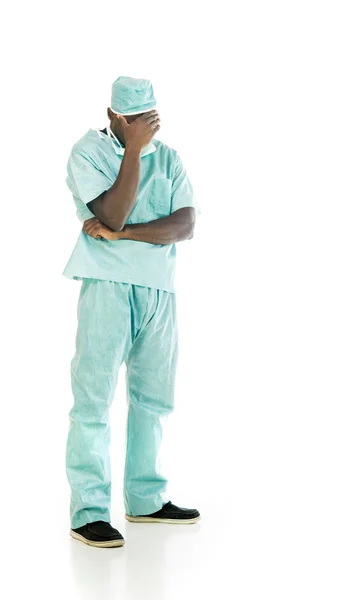 Vergognato africano americano medico uomo — Foto Stock