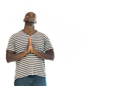 Afrika kökenli Amerikalı adam dua 