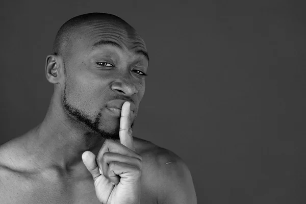 Američan Afričana muž zobrazeno mlčení — Stock fotografie