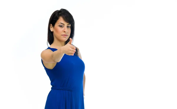 Zarif kadın sunan el sıkışma — Stok fotoğraf