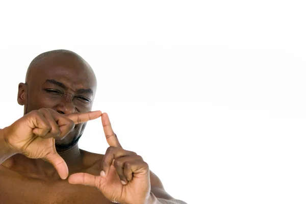 Africano americano uomo mostrando mani telaio — Foto Stock