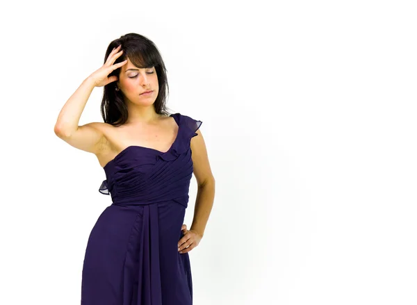 Frau im Kleid hat Kopfschmerzen — Stockfoto