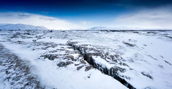 Deep snow covered landscape — Stock Photo, Image