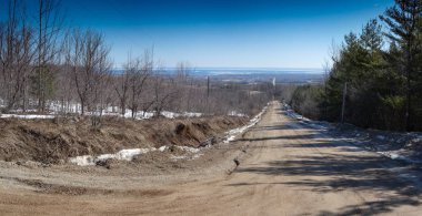 Panoramik manzaralı yol kışın