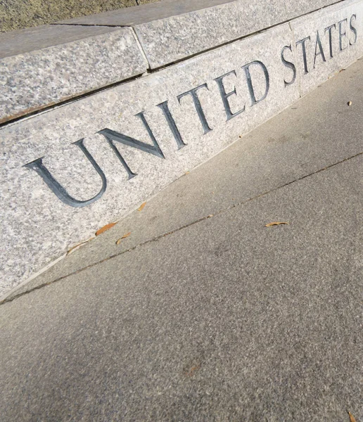 The words United States inscribed in stone — Stock Photo, Image