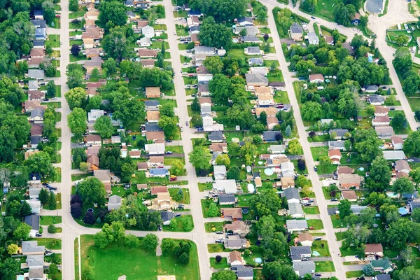 Aerial view of houses in residential suburbs — Stock Photo, Image