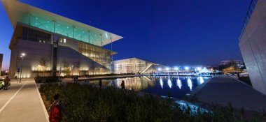 Düşük açılı görünüş Stavros Niarchos Vakfı Kültür Merkezi'nin, Atina, Yunanistan