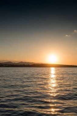 Deniz, Hanya, Girit, Yunanistan üzerinden günbatımı manzaralı görünüm
