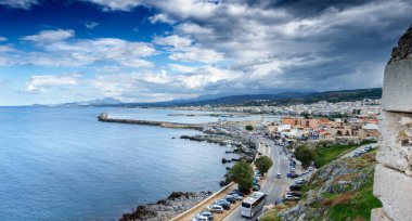 Rethymo şehir ve deniz Fortrezza, Crete, Yunanistan üzerinden görünümü