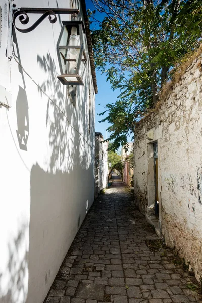 希腊克里特岛 Archanes 狭窄的老街 — 图库照片