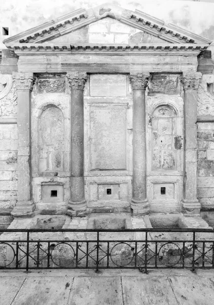 Класичному Стилі Архітектури Іракліон Греція — стокове фото
