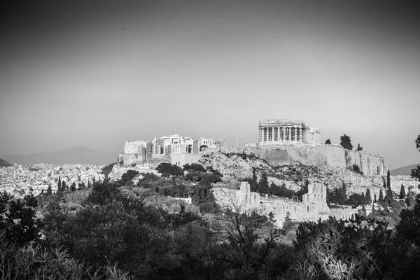 Acrópolis Atenas Rodeada Frondoso Follaje Grecia Europa — Foto de Stock