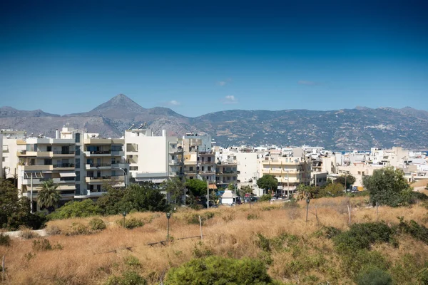 Bostadsbyggnader Och Bergslandskap Heraklion Grekland — Stockfoto