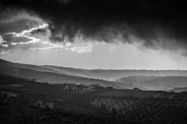 Doğal manzara sırasında günbatımı, Archanes, Crete, Yunanistan