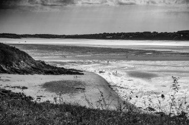 Göl ve kıyı şeridi, Brittany, Fransa, Avrupa'nın doğal görünümü
