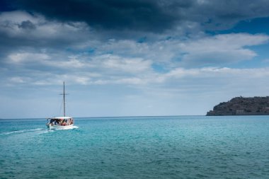 Yolcu gemisi denizde