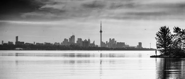 Panoramę miasta i Jeziora Ontario — Zdjęcie stockowe
