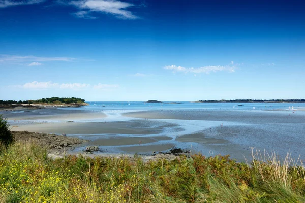 Göl ve kıyı şeridi, Brittany, Fransa, Avrupa — Stok fotoğraf