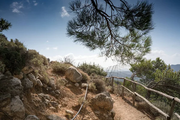 Sendero Colina Rocosa Contra Cielo Creta Grecia — Foto de Stock