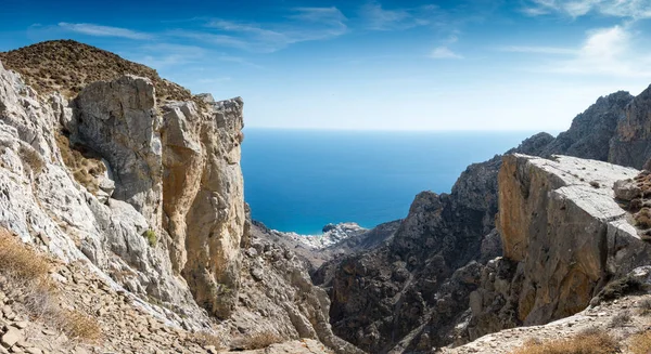 Doğal Görünümü Kayalık Uçurum Deniz Manzarası Gökyüzü Crete Yunanistan — Stok fotoğraf