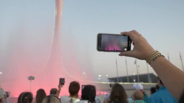 Telefon fıskiyeyi alır