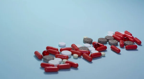 Pilulky Top Bottom Pohled Modré Pozadí Osobní Ochranné Prostředky Proti — Stock fotografie