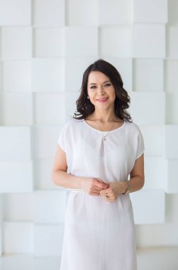 Fotoğraf stüdyosunda ayarla model