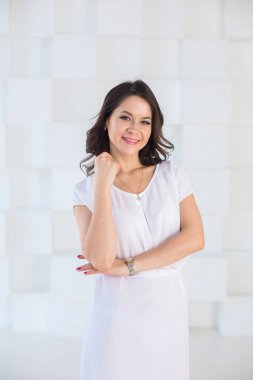 Fotoğraf stüdyosunda ayarla model