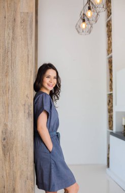 Fotoğraf stüdyosunda ayarla model